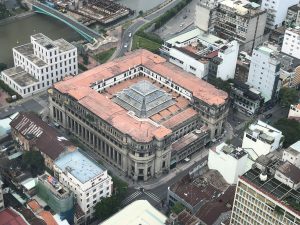 Trụ sở chi nhánh ngân hàng nơi công bố biểu lãi suất cho vay
